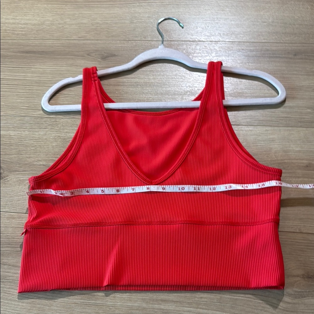 Like new Lululemon Power Pivot Ribbed Tank size L